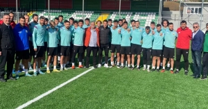 4 yılda 3 kez lig yükselen Küçükçekmece Sinopspor altyapıya yatırımın meyvelerini topluyor(Galeri)