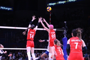 A Milli Kadın Voleybol Takımı, Milletler Ligi’nde yarı finale yükseldi(Galeri)