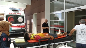 Adıyaman'da otomobil şarampole devrildi: 5 yaralı(Galeri)