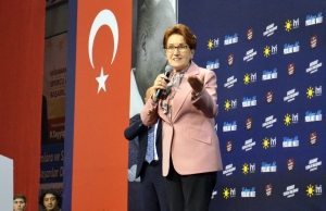 Akşener: Partimize uzanan eller var, o elleri parça parça edeceğim(Galeri)