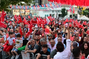 Bursa'da, 15 Temmuz Demokrasi ve Milli Birlik Günü coşkusu(Galeri)