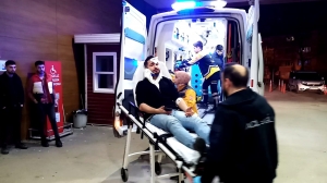 Bursa'da 2 otomobil çarpıştı: 5 yaralı(Galeri)