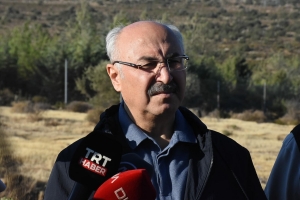 Çeşme'de yangınlar kısmen kontrol altında(Galeri)