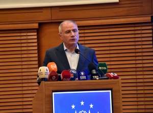 Efkan Ala: Gazze'de insanlık enkaz altında(Galeri)