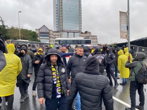 Fenerbahçe taraftarı stada ulaştı(Galeri)