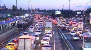 İstanbul'da ara tatilin ardından trafik yoğunluğu -2 (Cevizlibağ)(Galeri)