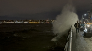 İstanbul'da fırtına deniz ulaşımını vurdu(Galeri)