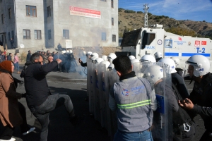 Kahramanmaraş'ta polisten, toplumsal olaylara müdahale tatbikatı(Galeri)