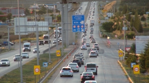 Kilit kavşak Kırıkkale'de, bayram dönüşü trafiği başladı(Galeri)
