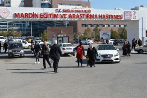 Mardin’de husumetli aileler arasında silahlı kavga: 1’i ağır, 3 yaralı(Galeri)