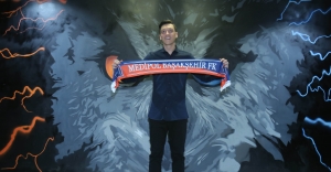 Mesut Özil, 1+1 yıllığına Başakşehir'de(Galeri)