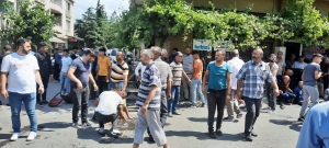 Otomobille kaçarken kahvenin önünde oturanlara çarptı: 7 yaralı (Galeri)
