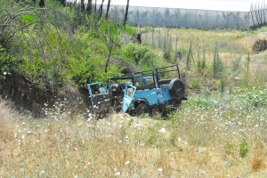Safari cipi uçuruma yuvarlandı; 2 ölü, 8 yaralı(Galeri)