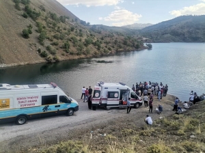 Serinlemek için girdiği baraj gölünde boğuldu (Galeri)