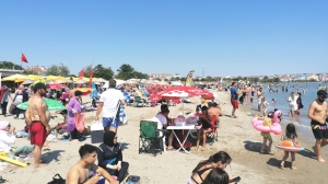 Silivri plajları tatilin son gününde doldu taştı (Galeri)