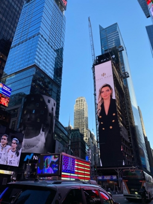 Sule Hair Transplant Clinic, One Times Square'da tanıtıldı(Galeri)