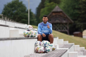 Trabzonspor’un yeni transferi Trezeguet: Şampiyonlar Ligi’nin hayalini kuruyordum(Galeri)