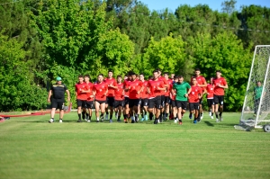 Uşakspor sahaya indi(Galeri)
