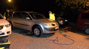 Üsküdar'da otomobilin el frenini çekmeyi unuttu; altında kalarak hayatını kaybetti(Galeri)