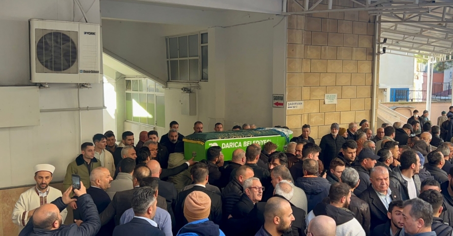 2 yıl önce boşandığı kadını öldüren şüpheli, polise teslim oldu (2)