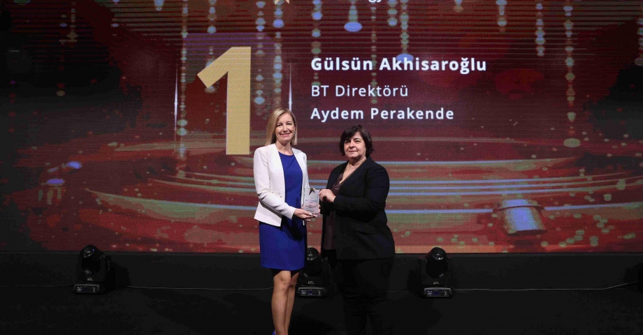 Aydem Perakende ve Gediz Perakende Bilgi Teknolojileri Direktörü Akhisaroğlu'na iki ödül