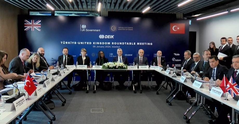 Bakan Bolat: Birleşik Krallık Türkiye'nin en önemli ticaret ortakları arasında yer almaktadır 
