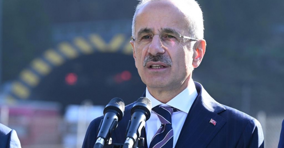 Bakan Uraloğlu: Kurye işletmecileri taşıma süresi taahhüdünde bulunmayacak