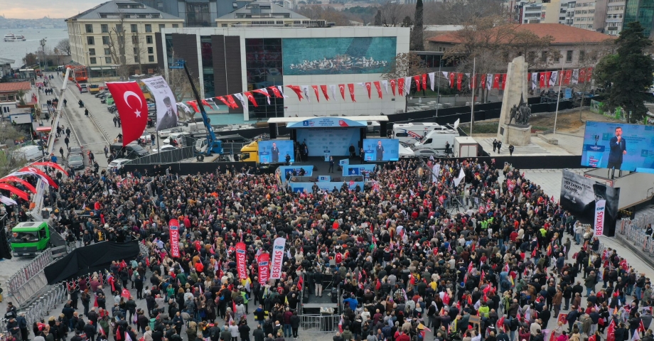 Beşiktaş’ta yenilenen Barbaros Bulvarı ve Meydanı için açılış töreni düzenlendi