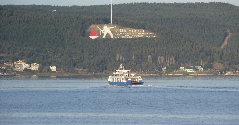 Bozcaada ve Gökçeada'ya yarınki feribot seferleri iptal edildi