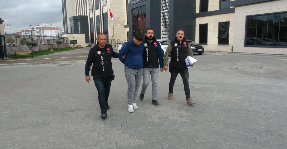 Çanakkale'de 40 yıl hapisle aranan firari şüpheli yakalandı
