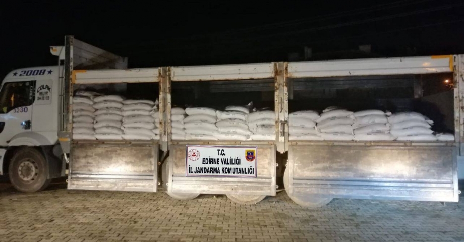 Edirne’de 20 ton sahte gübre ele geçirildi 