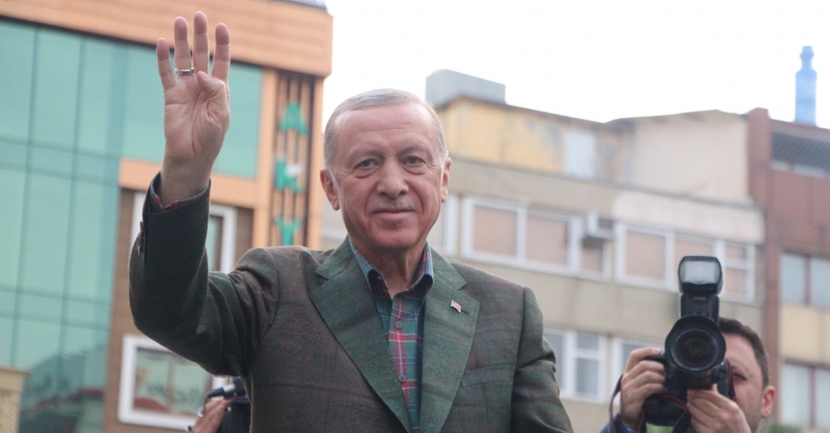 Erdoğan: Bize düşen asıl görev en büyük yıkıma uğrayan Hatay'ı bir an önce ayağa kaldırmak