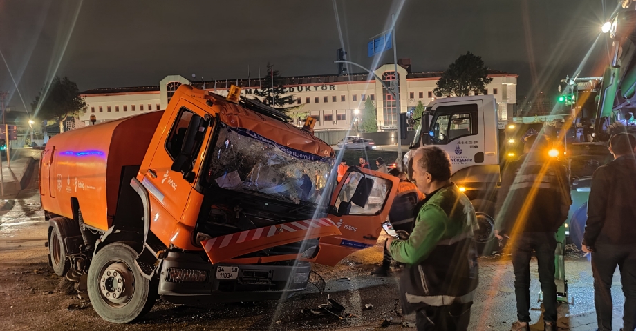 Esenyurt'ta cip temizlik aracı ile çarpıştı: 2 ölü 2 yaralı