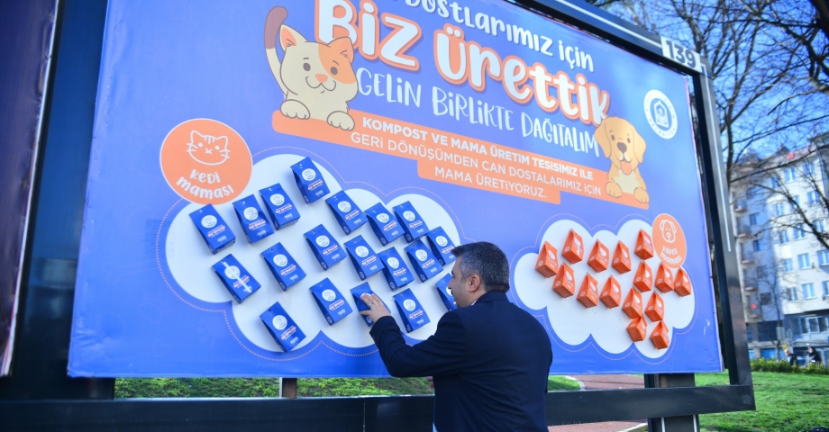 Fabrika ve hastanelerin yemek atıklarından üretilen mamalar, hayvanlar için billboardlara asıldı