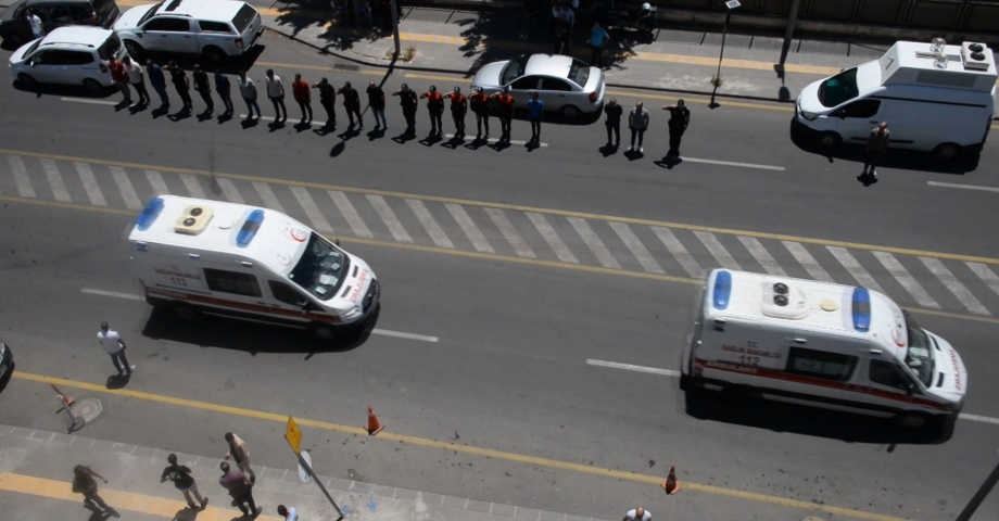 İçişleri: Lice'deki operasyonda 2 asker şehit oldu, 1 asker yaralı (2)