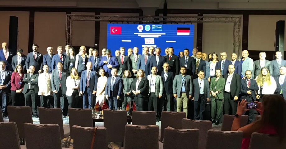 İstanbul Ekonomi Zirvesi ile 'Türkiye'deki yatırım fırsatları' Berlin'de anlatıldı