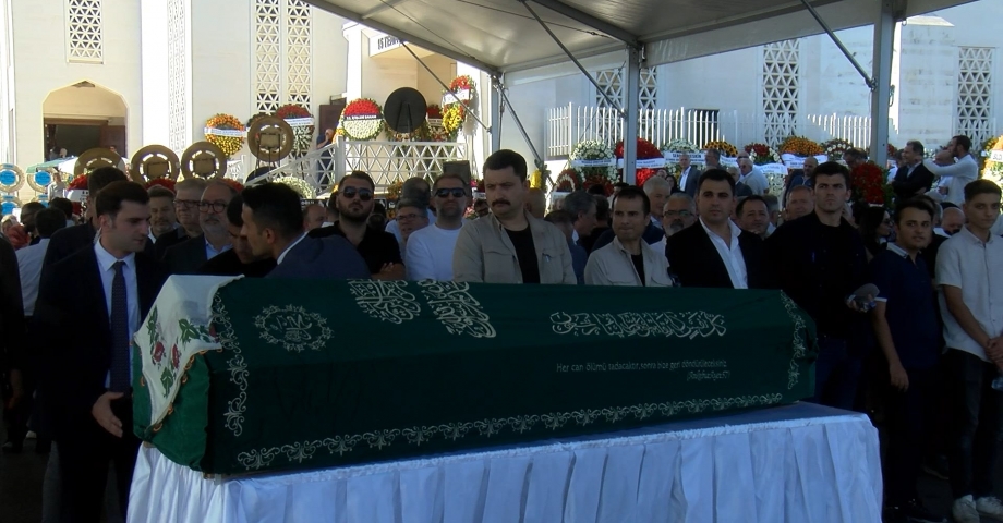  İTO Başkanı Şekib Avdagiç'in annesi son yolculuğuna uğurlandı