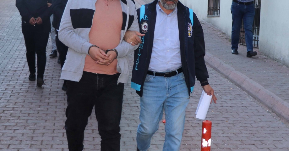 Kayseri'de 'yasa dışı bahis' operasyonu: 11 gözaltı