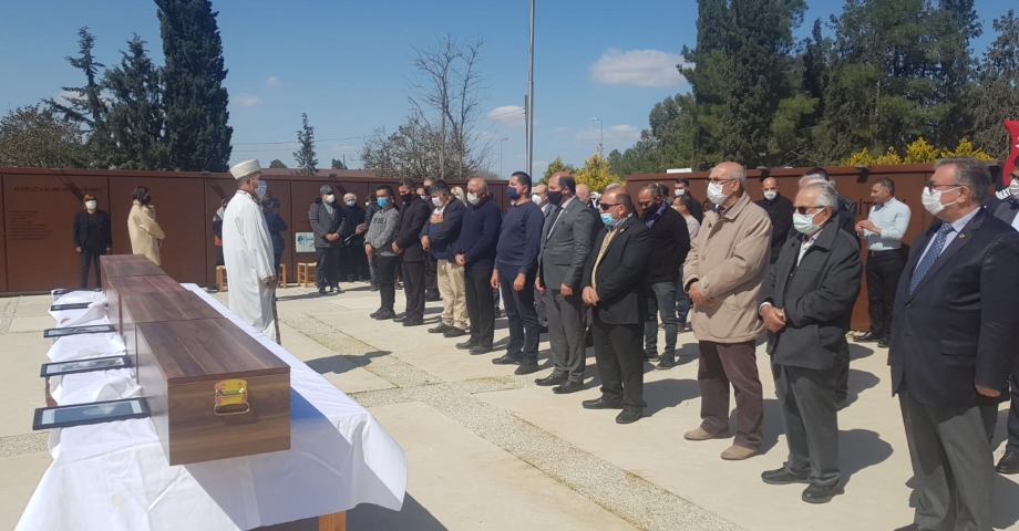 KKTC'de aynı aileden 5 şehit daha Muratağa Sandallar Şehitliği'ne defnedildi
