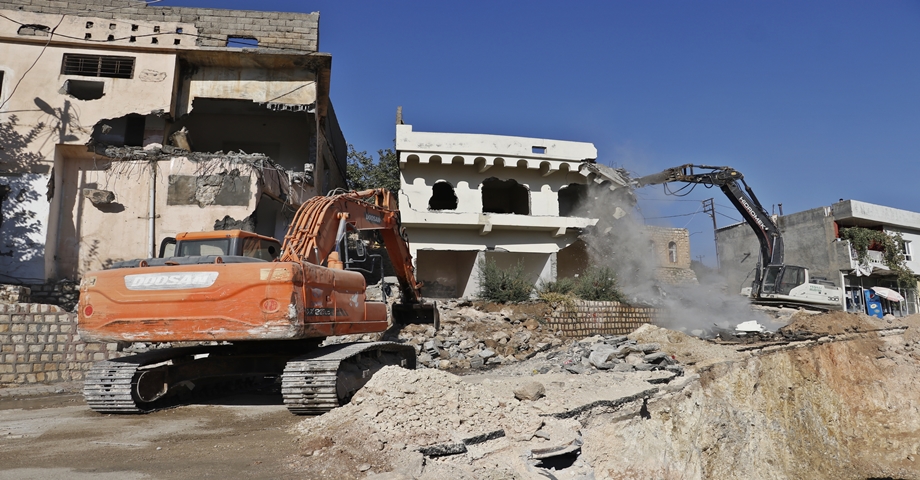 Mardin'de kentsel dönüşümde 500 evin yıkımına başlandı
