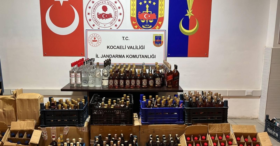 Piyasa değeri 1 milyon TL olan kaçak içki ele geçirildi
