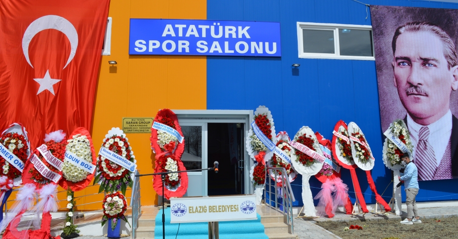 Sadettin Saran 21'inci spor salonunu Elazığ'da açtı