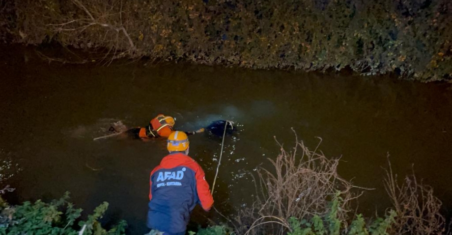 Sakarya'da, Çark Deresi'nde erkek cesedi bulundu