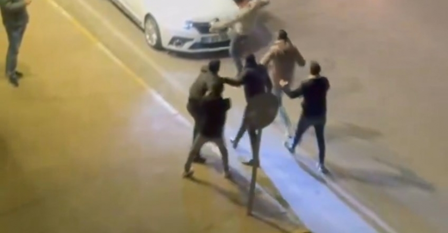 Şanlıurfa’da yol ortasındaki kavga kamerada 