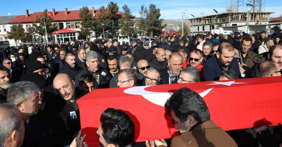 Sarıkamış Belediye Başkanı Hayali, son yolculuğuna uğurlandı