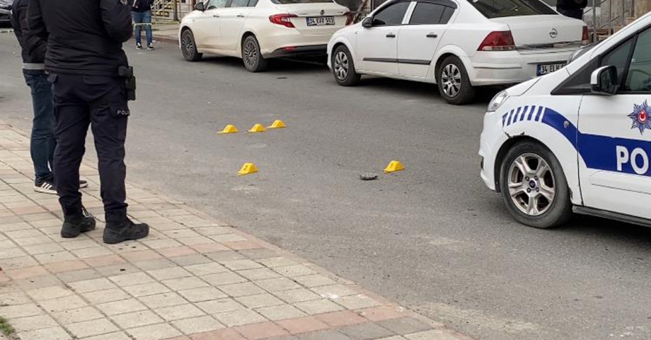 Sultangazi'de kıraathaneye silahlı saldırı 