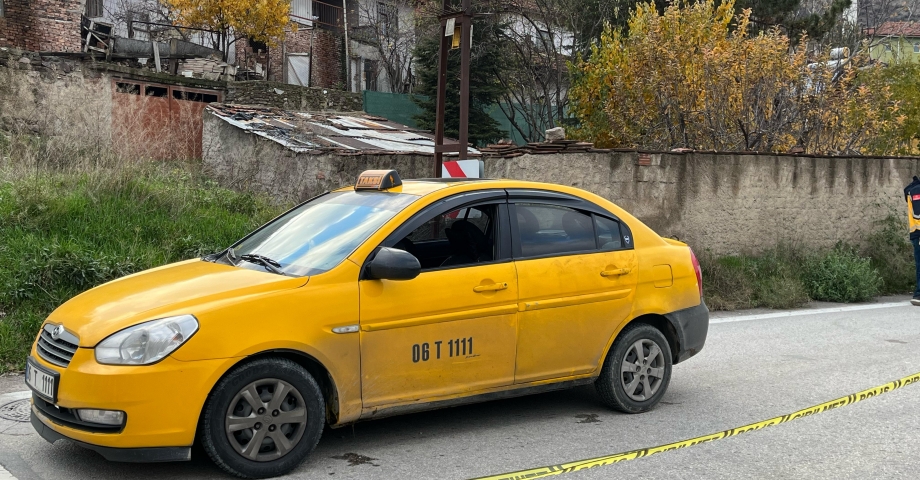 Takside eski eşinin boğazını keserek öldüren şüpheli, tutuklandı/ Fotoğraflar