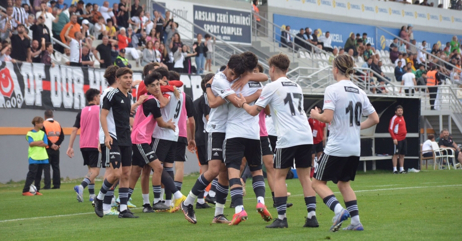 U16 Gelişim Ligi'nde şampiyon Beşiktaş