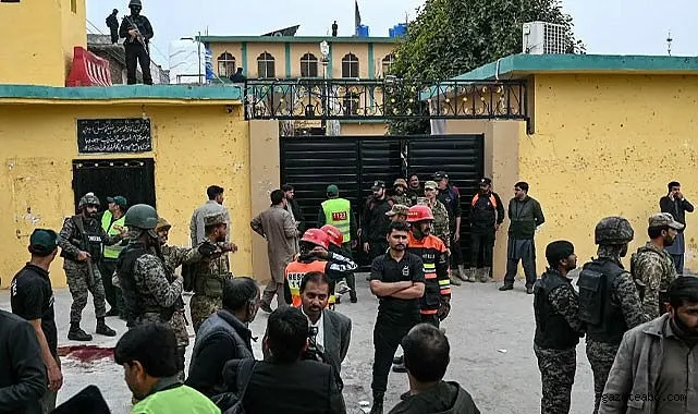 İslamabad'da Cuma Namazı Sırasında Kanlı Saldırı