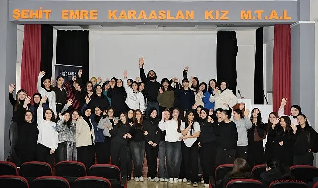 Bursa'da Kız Öğrenciler Bilimle Buluşuyor